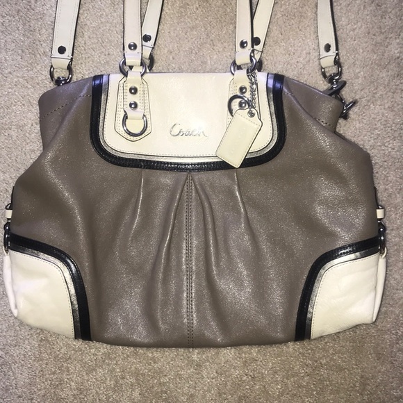 Coach Purse - Picture 2 of 4